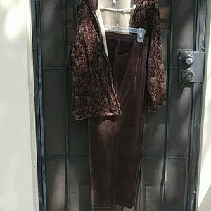 Brown with paisley print 2 piece set